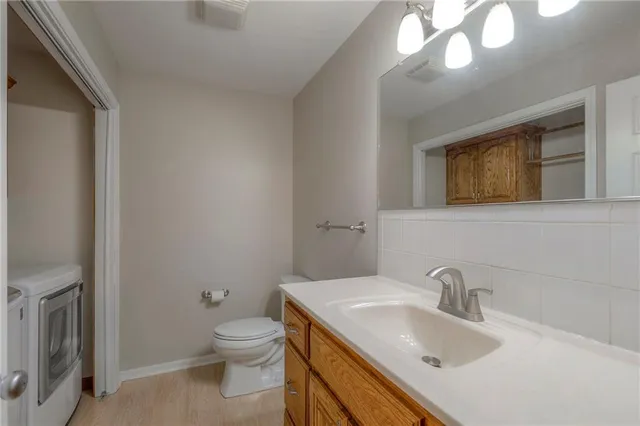 $425,000 | 3413 South Arrowhead Court, Independence, MO 64057