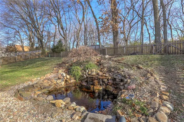 $425,000 | 3413 South Arrowhead Court, Independence, MO 64057