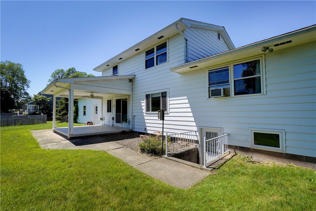 316 Webster Road Webster, NY 14580 - Photo 38 of 41
