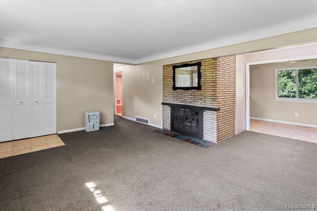 1932 Devonshire Road Bloomfield Hills, MI 48302 - Photo 8 of 35