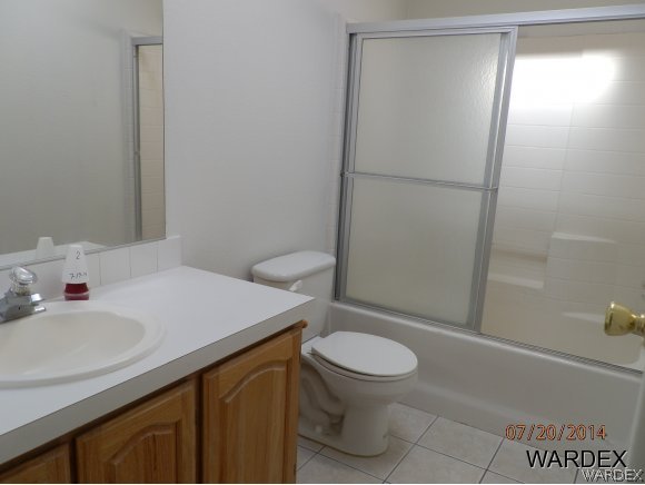 4261 Rafe Avenue Fort Mohave, AZ 86426 - Photo 8 of 26 Guest bathroom 1