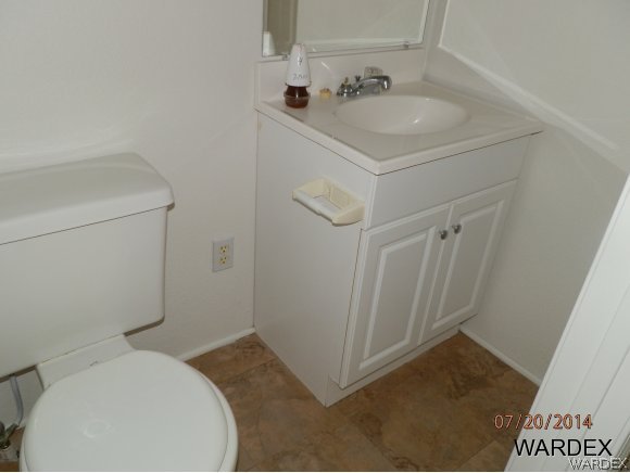 4261 Rafe Avenue Fort Mohave, AZ 86426 - Photo 9 of 26 Guest bathroom 2