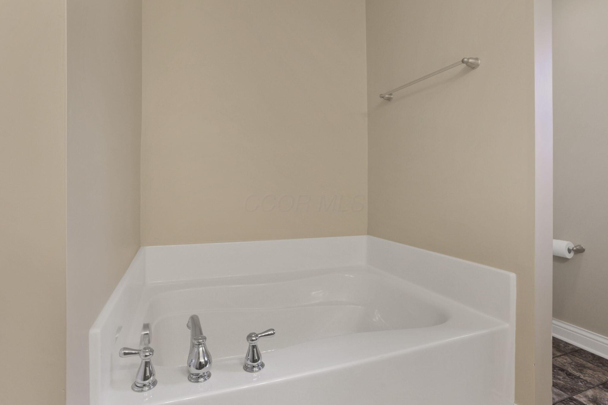 36028 Clay Hill Road Logan, OH 43138 - Photo 40 of 70 40-web-or-mls-LO5A4577