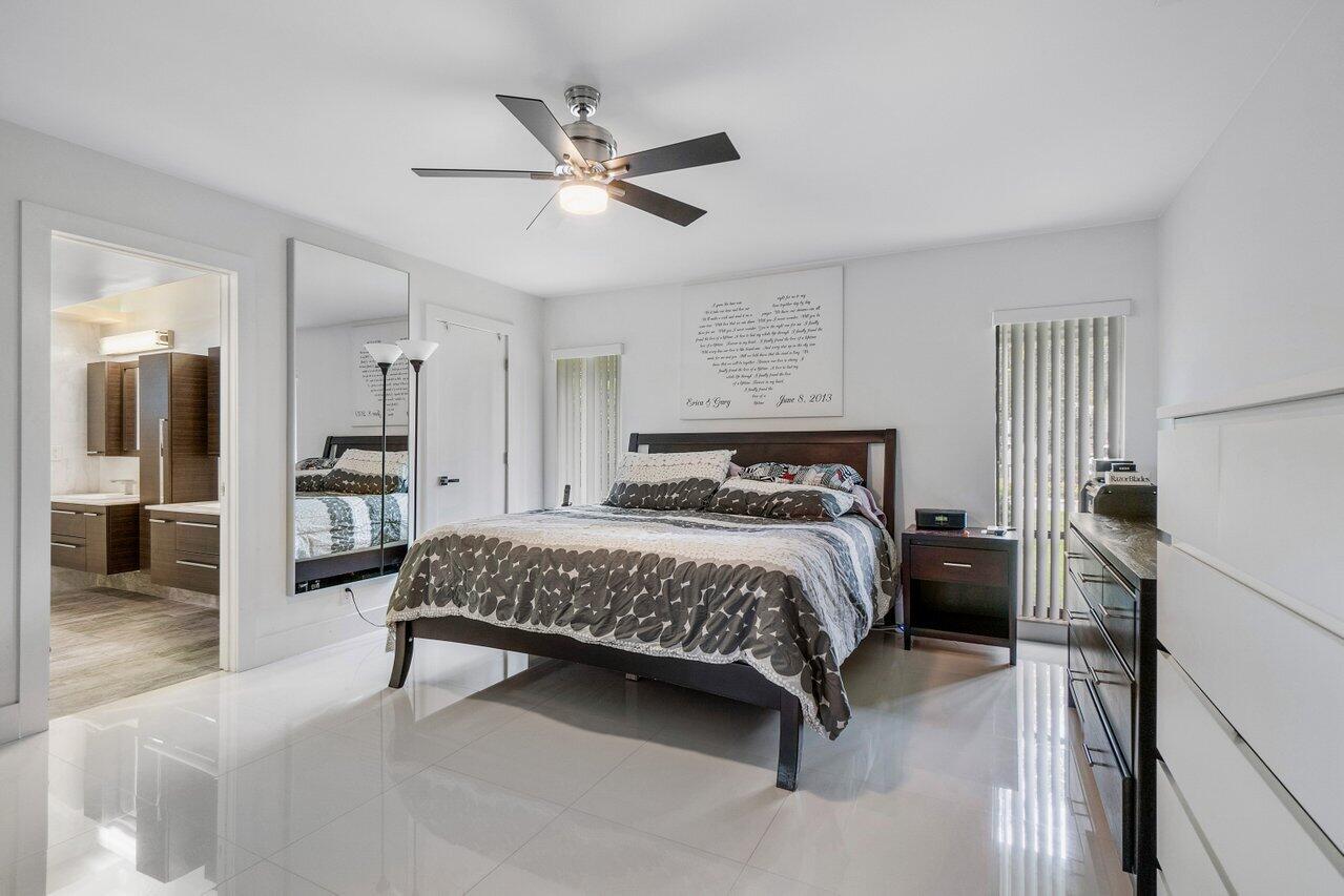 5875 Glenbrook Drive Boca Raton, FL 33433 - Photo 7 of 29 008-5875GlenbrookDrive-BocaRaton-FL-3343