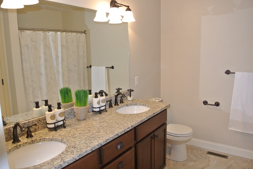 32 Shamrock, Unit 32 Springfield, MA 01108 - Photo 10 of 10 Gallery Image 10