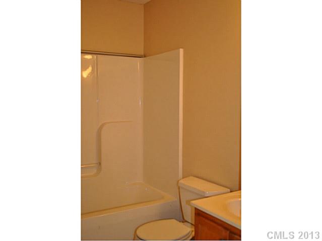 121 Shenandoah Loop, Unit 29 Troutman, NC 28166 - Photo 12 of 16