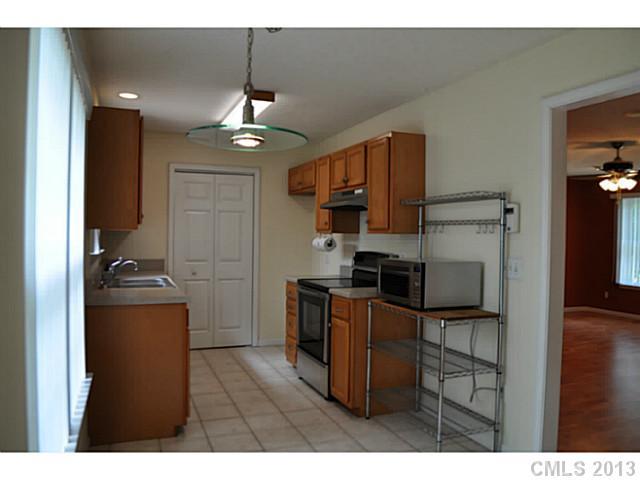 121 Shenandoah Loop, Unit 29 Troutman, NC 28166 - Photo 7 of 16