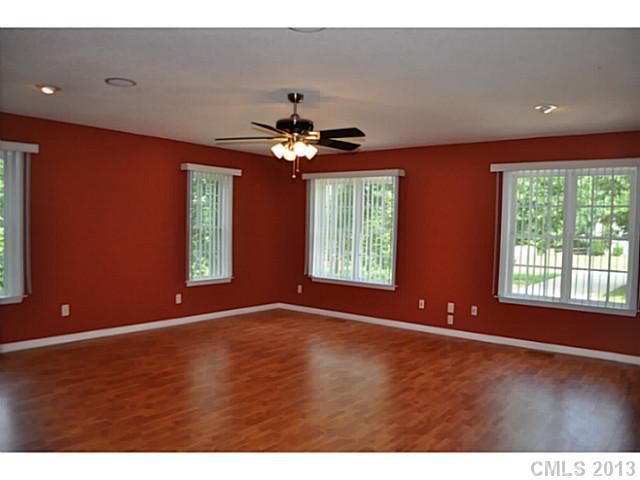 121 Shenandoah Loop, Unit 29 Troutman, NC 28166 - Photo 10 of 16