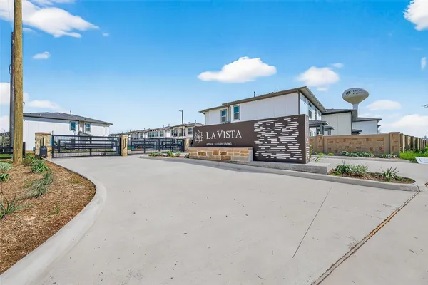 $2,745 | 10719 Mason Road, Unit 16, Richmond, TX 77406