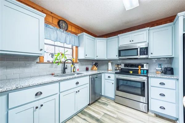 $359,900 | 1670 Beaver Dam Road, Odum, GA 31555