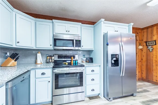 $359,900 | 1670 Beaver Dam Road, Odum, GA 31555