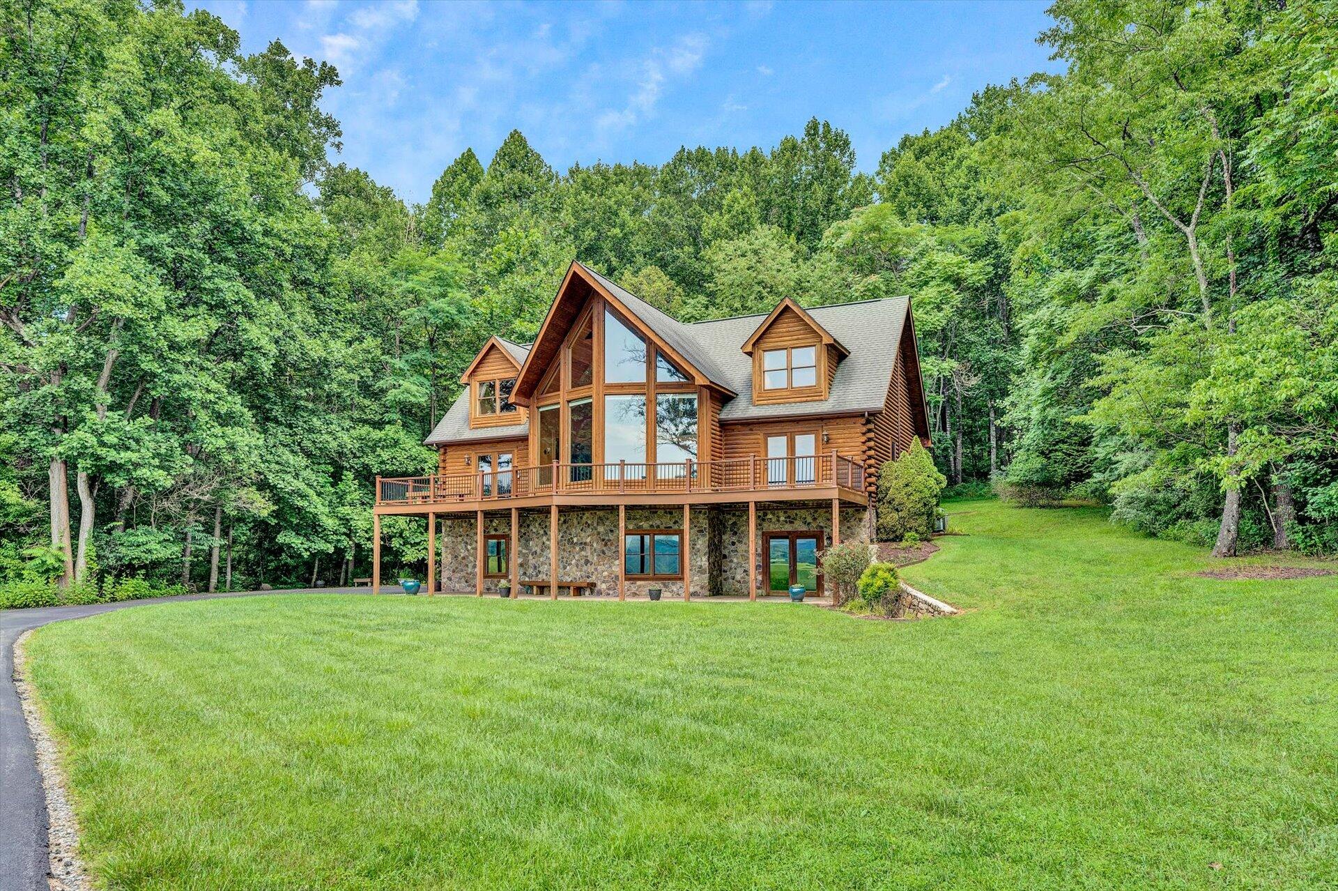 658 Hardbarger Road Buchanan, VA 24066 - Photo 3 of 75 02-072520230090