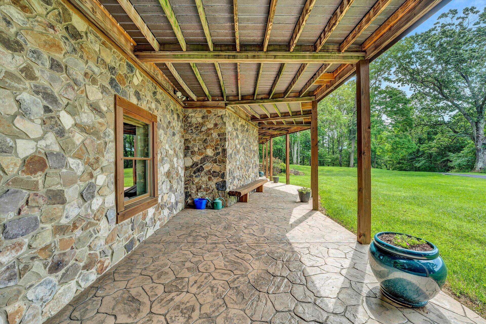 658 Hardbarger Road Buchanan, VA 24066 - Photo 63 of 75 53-072520230086