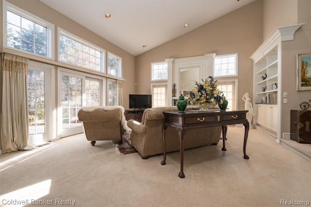 3472 Summit Ridge Drive Rochester Hills, MI 48306 - Photo 9 of 43