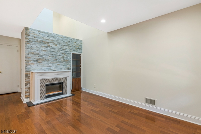 3 Tory Court Bedminster, NJ 07921 - Photo 6 of 28
