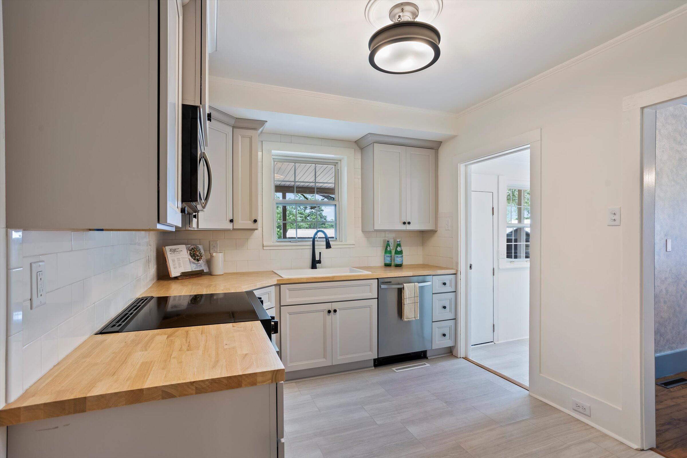 2817 Wagener Road Aiken, SC 29801 - Photo 10 of 53