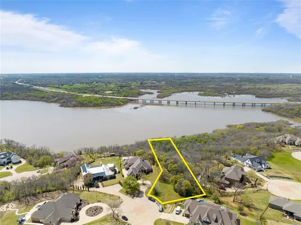 $515,000 | 3805 Lake Cove Court, Corinth, TX 76210