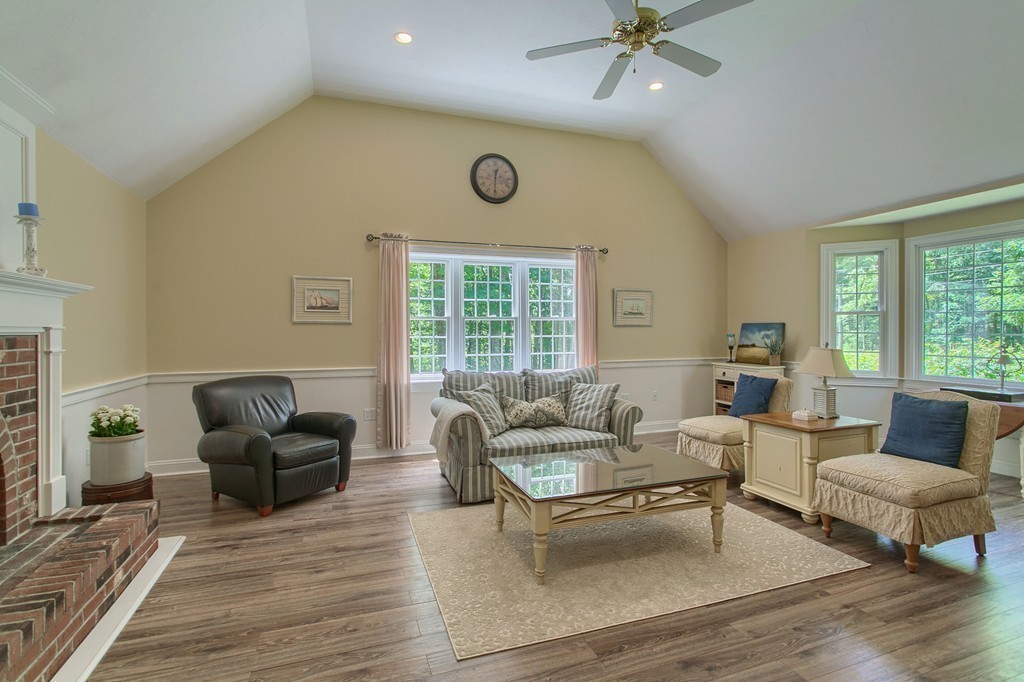 78 Frye Road Bolton, MA 01740 - Photo 5 of 30 Gallery Image 5