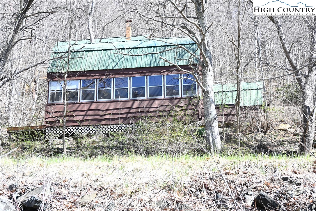 2701 3 Top Road Creston, NC 28615 - Photo 13 of 27 Gallery Image 13