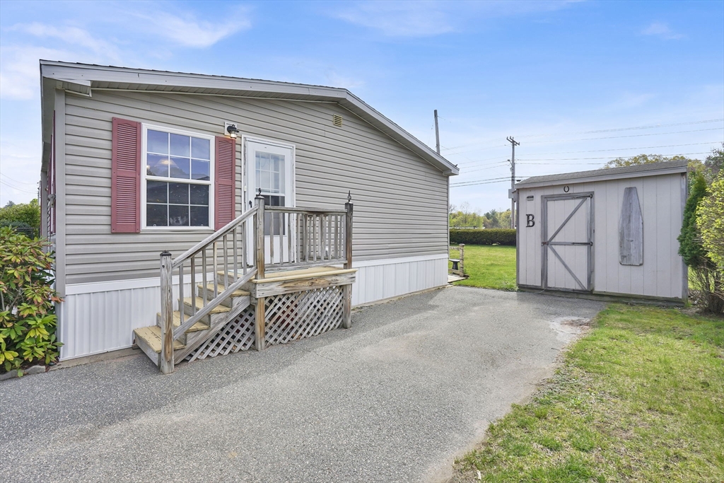 27 Somerset Road Chicopee, MA 01020 - Photo 11 of 33