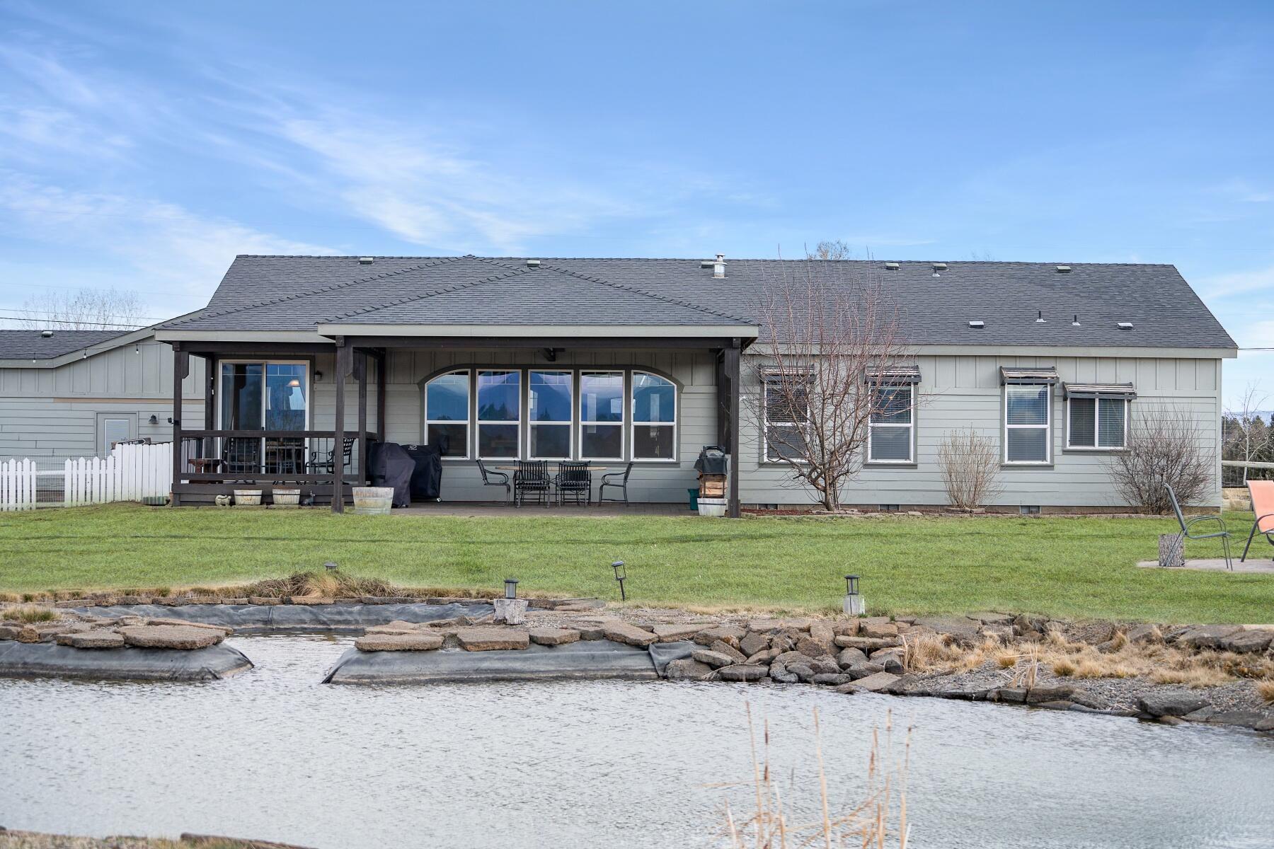21435 Modoc Lane Bend, OR 97702 - Photo 4 of 49 batch_4 - 1b