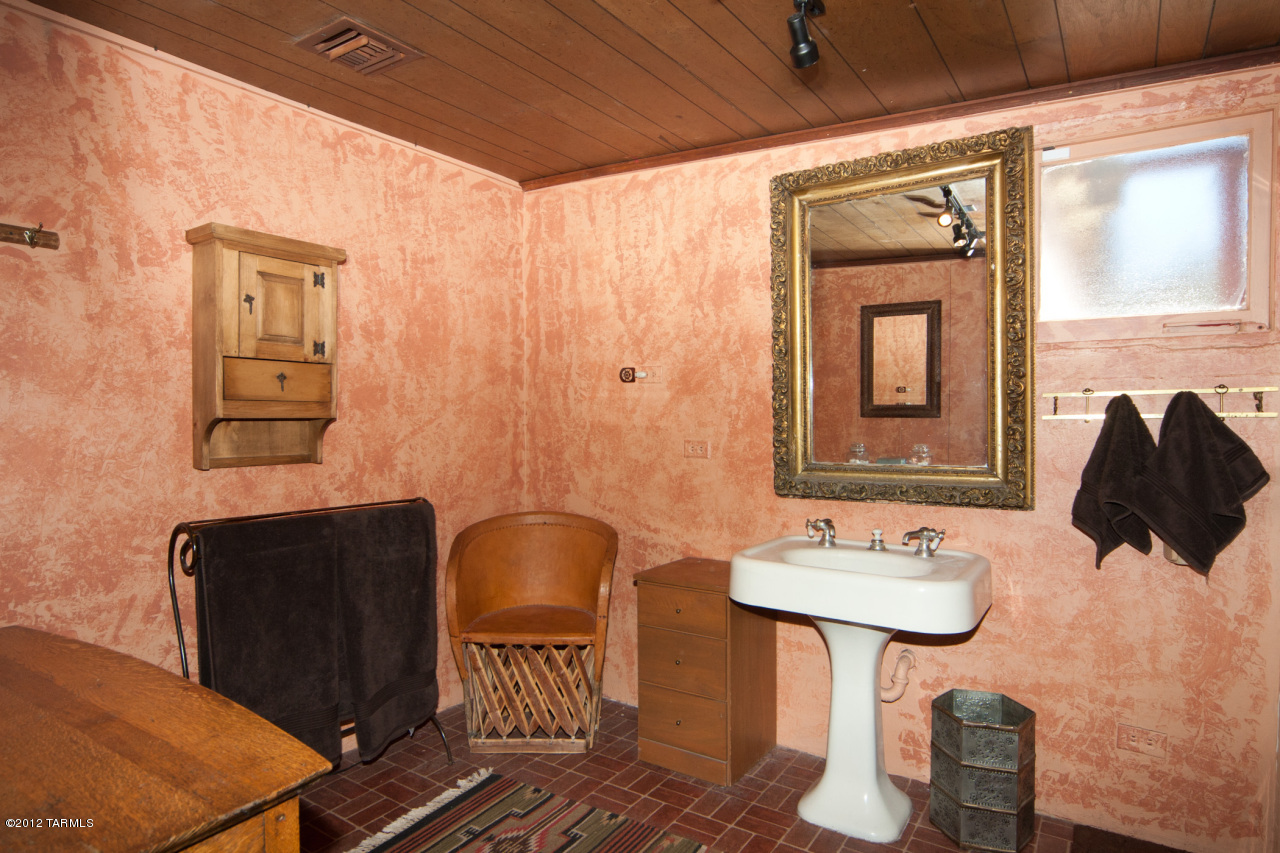5354 East Fort Lowell Road Tucson, AZ 85712 - Photo 23 of 34