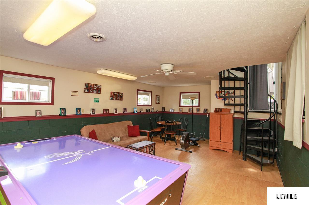 1216 Nicholson Road Lincoln, IL 62656 - Photo 15 of 29 Gallery Image 15