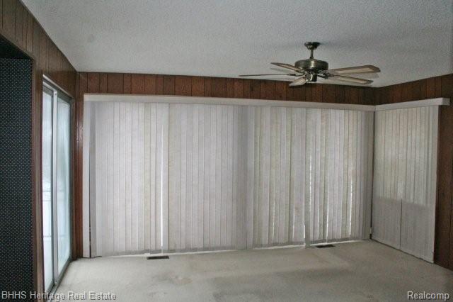 3901 Apple Ridge Brighton, MI 48114 - Photo 7 of 24 Living Room