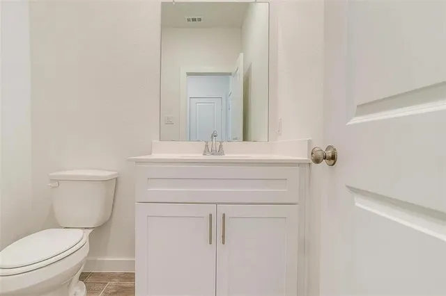 $2,500 | 4524 Hogan's Alley Drive, Arlington, TX 76001