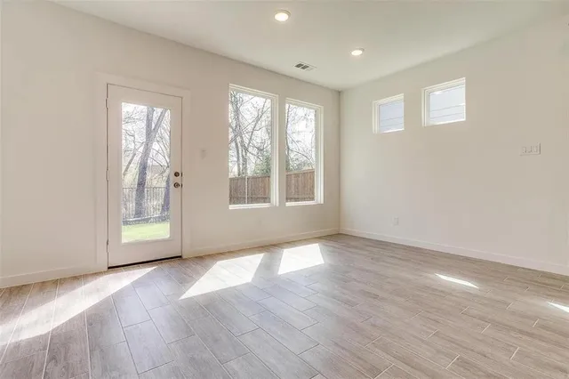 $2,500 | 4524 Hogan's Alley Drive, Arlington, TX 76001