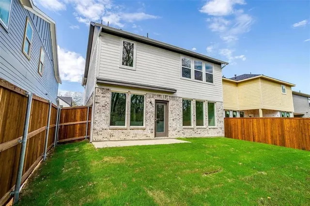 $2,500 | 4524 Hogan's Alley Drive, Arlington, TX 76001