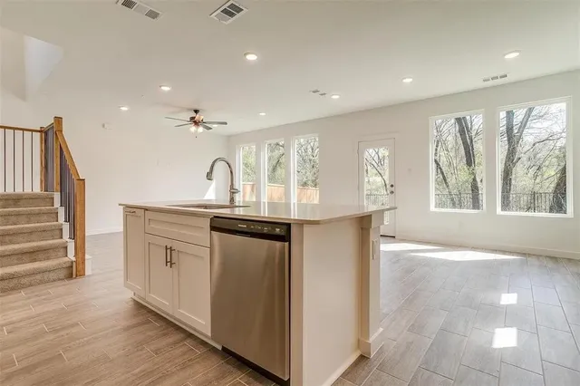 $2,500 | 4524 Hogan's Alley Drive, Arlington, TX 76001