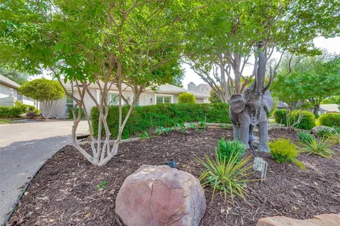 $1,100,000 | 5322 West Mockingbird Lane, Dallas, TX 75209
