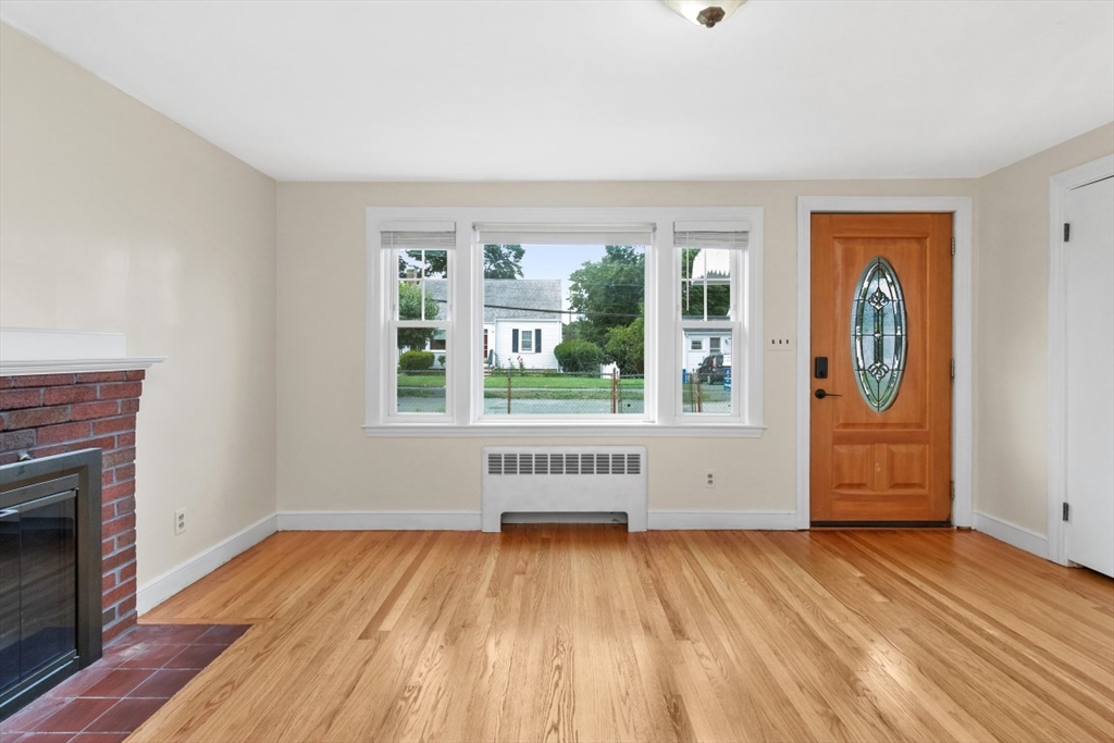 37 Kenmore Road Waltham, MA 02453 - Photo 9 of 26 Gallery Image 9