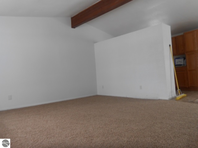 11571 Southwest County Line Road Blanchard, MI 49310 - Photo 4 of 16 1779180-3.JPG