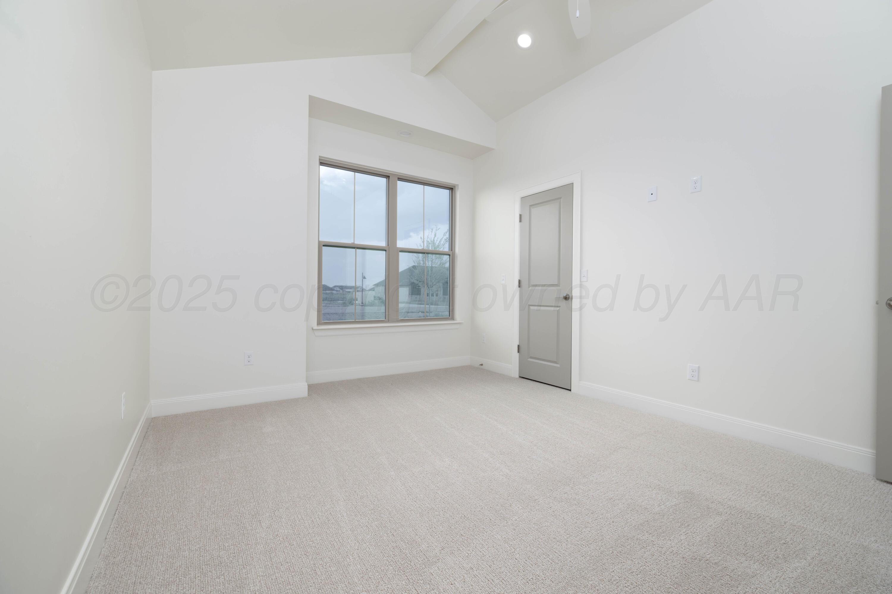 10251 Prickly Pear Road Amarillo, TX 79119 - Photo 28 of 30 an empty room with windows and closet