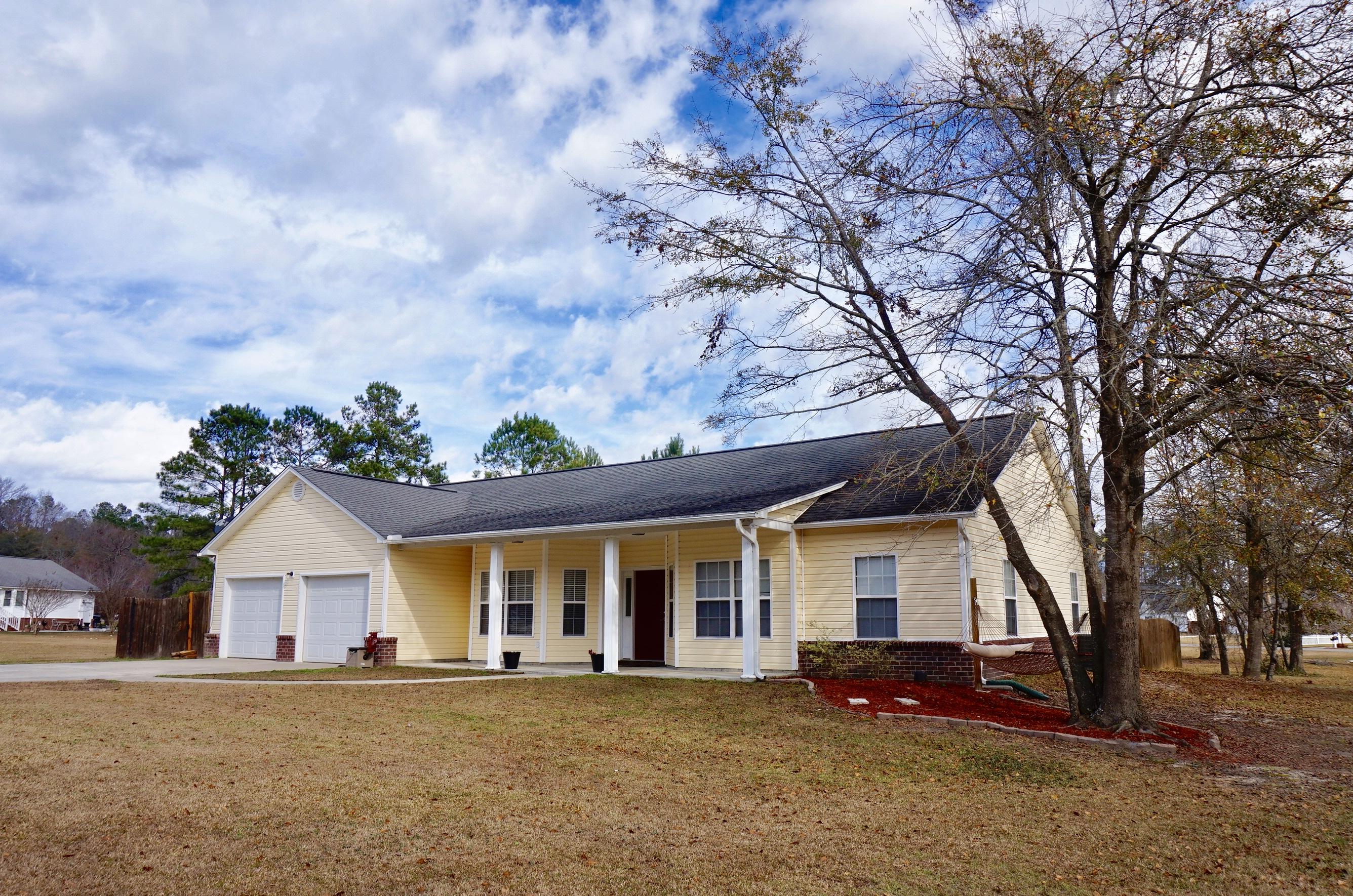 734 Broughton Road Moncks Corner, SC 29461 - Photo 5 of 38 Right Side Front View