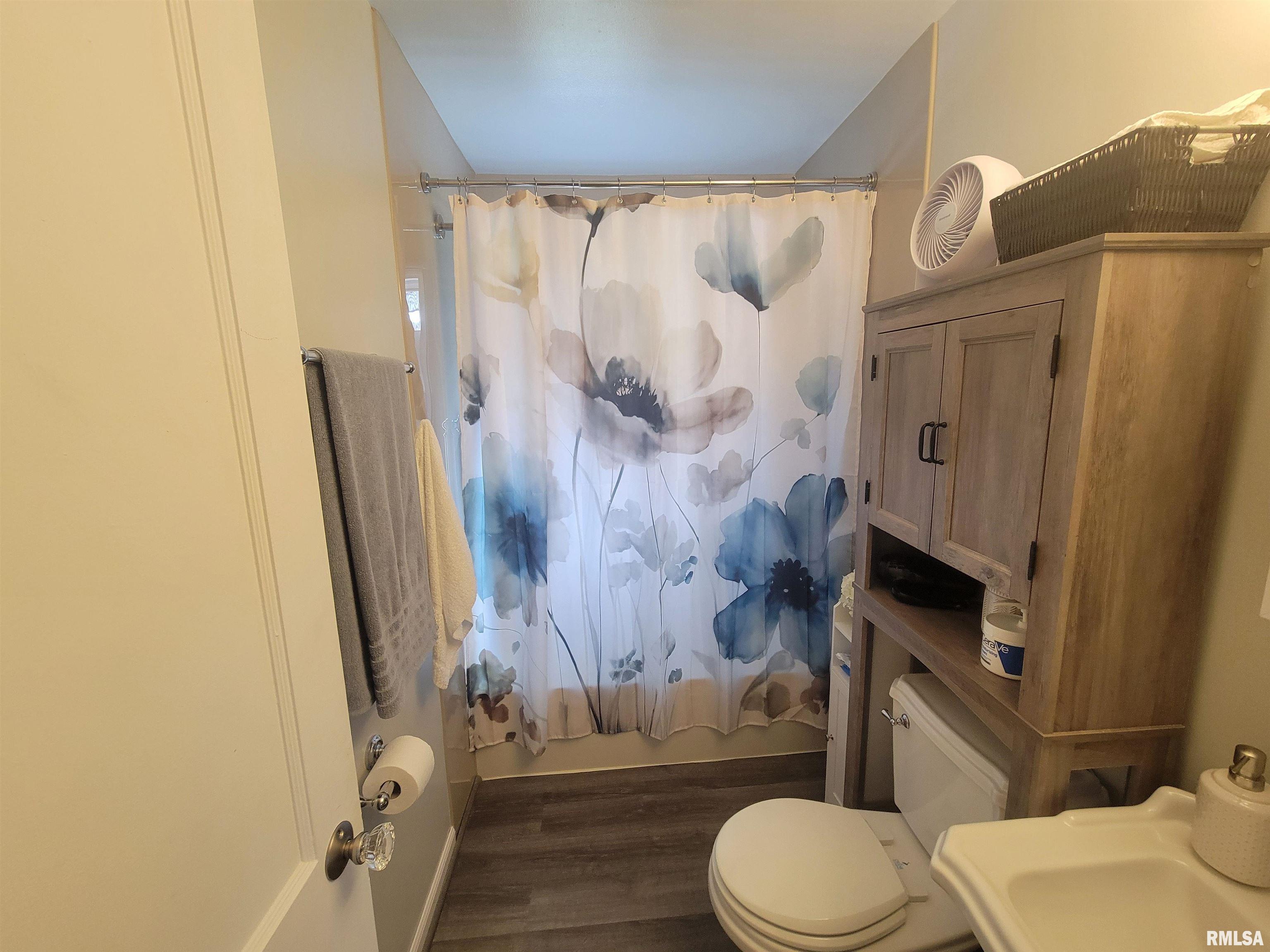 820 West Ridgemont Road Peoria, IL 61614 - Photo 14 of 15 Gallery Image 14