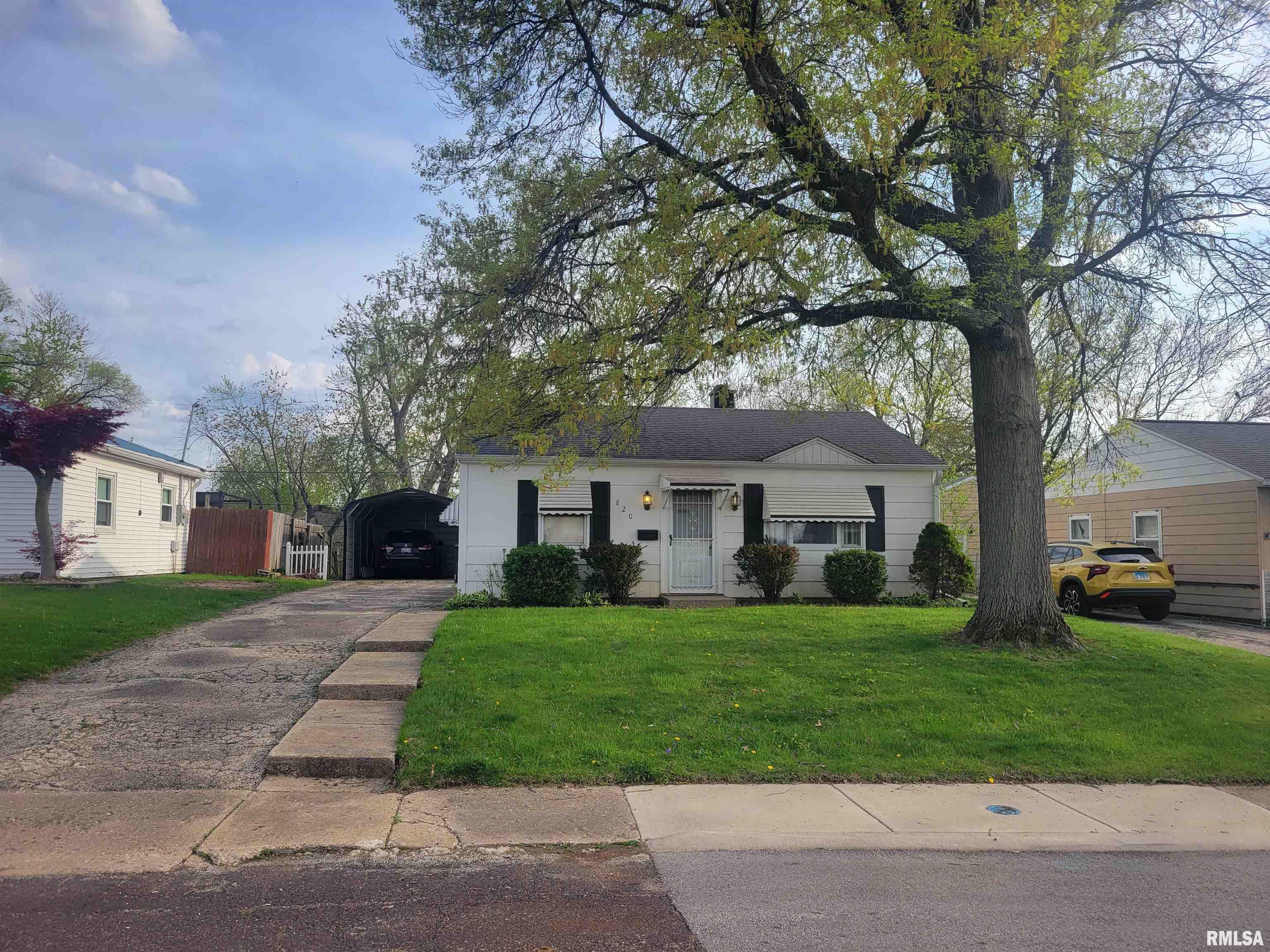820 West Ridgemont Road Peoria, IL 61614 - Photo 2 of 15 Gallery Image 2