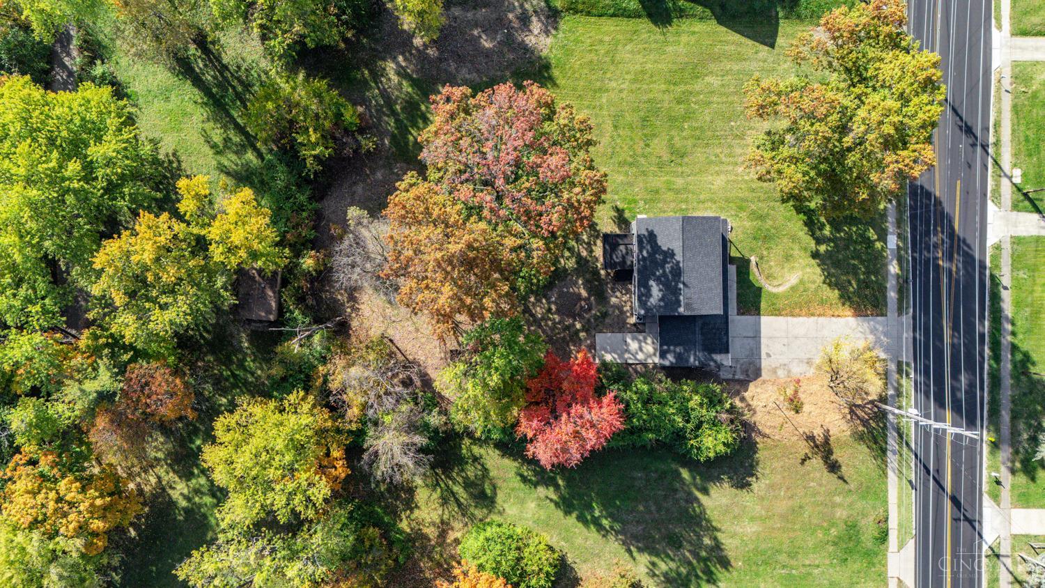 3138 Ebenezer Road Cincinnati, OH 45248 - Photo 7 of 57