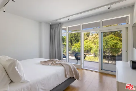 $1,799,000 | 1705 Ocean Avenue, Unit 209, Santa Monica, CA 90401