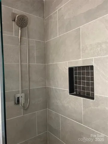 $267,900 | 49 East Livingston Street, Tryon, NC 28782