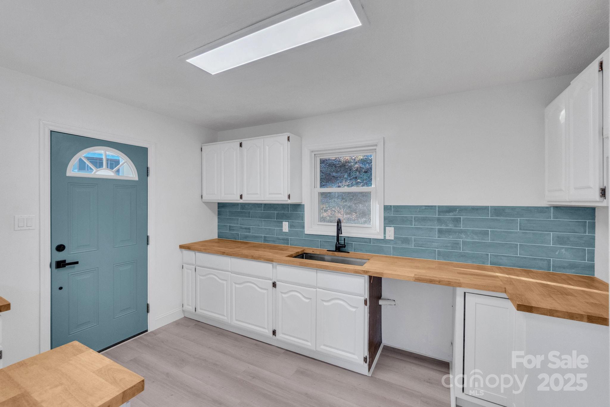 49 East Livingston Street Tryon, NC 28782 - Photo 5 of 25