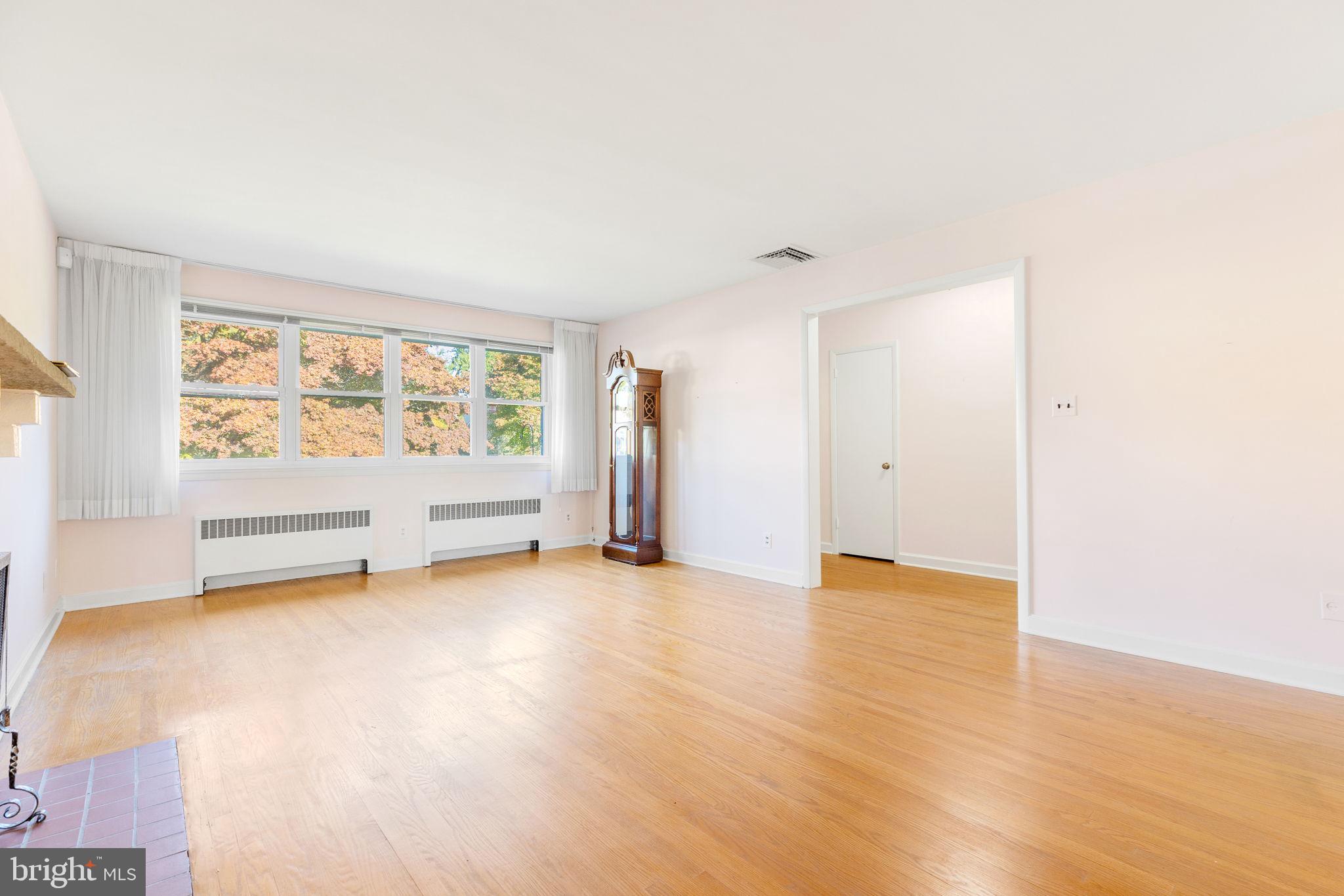 3514 Horton Road Newtown Square, PA 19073 - Photo 5 of 37