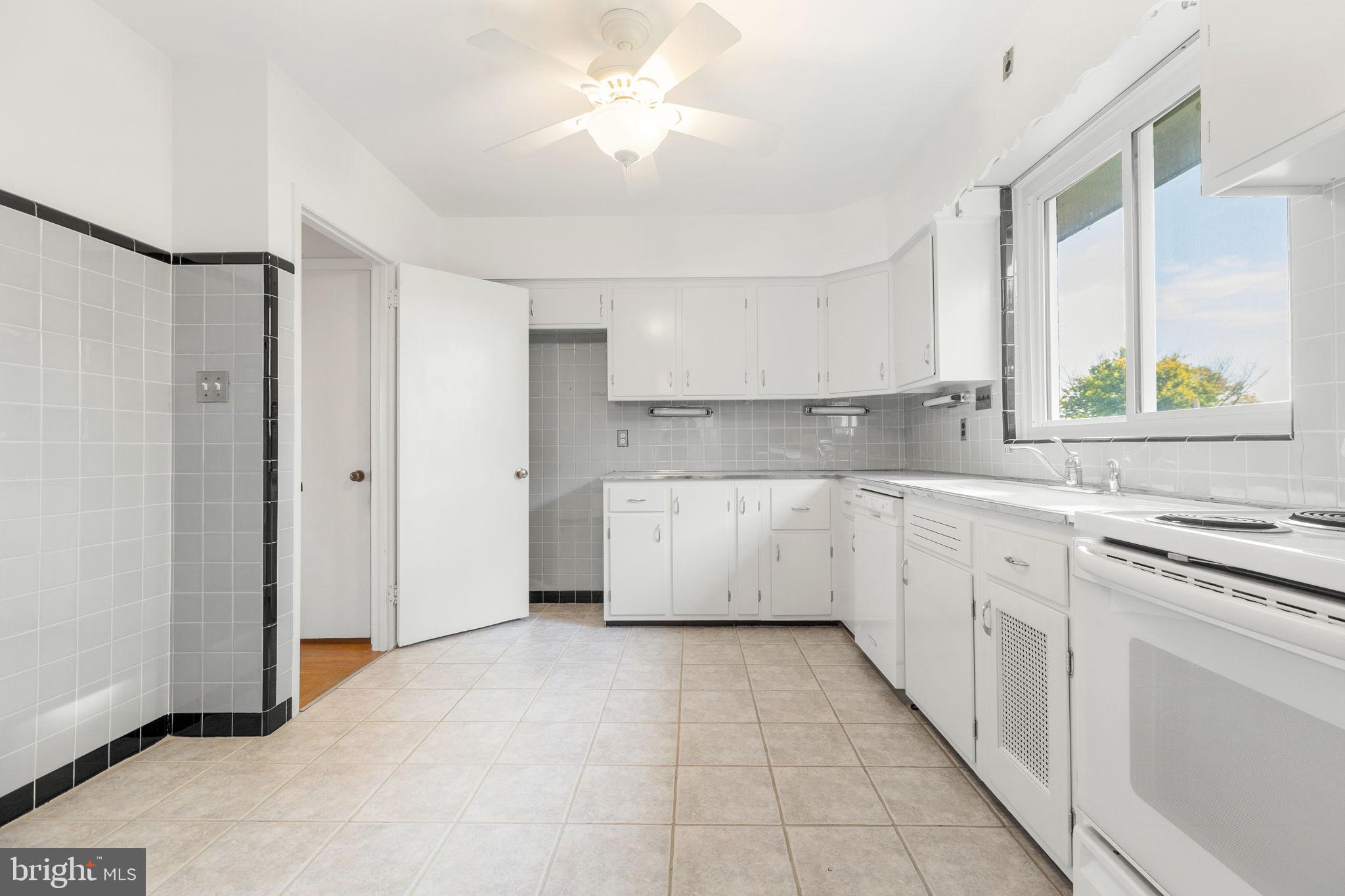 3514 Horton Road Newtown Square, PA 19073 - Photo 8 of 37