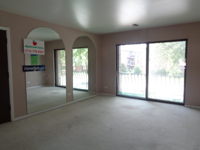 3026 Bernice Road, Unit 207 Lansing, IL 60438 - Photo 3 of 13 Gallery Image 3