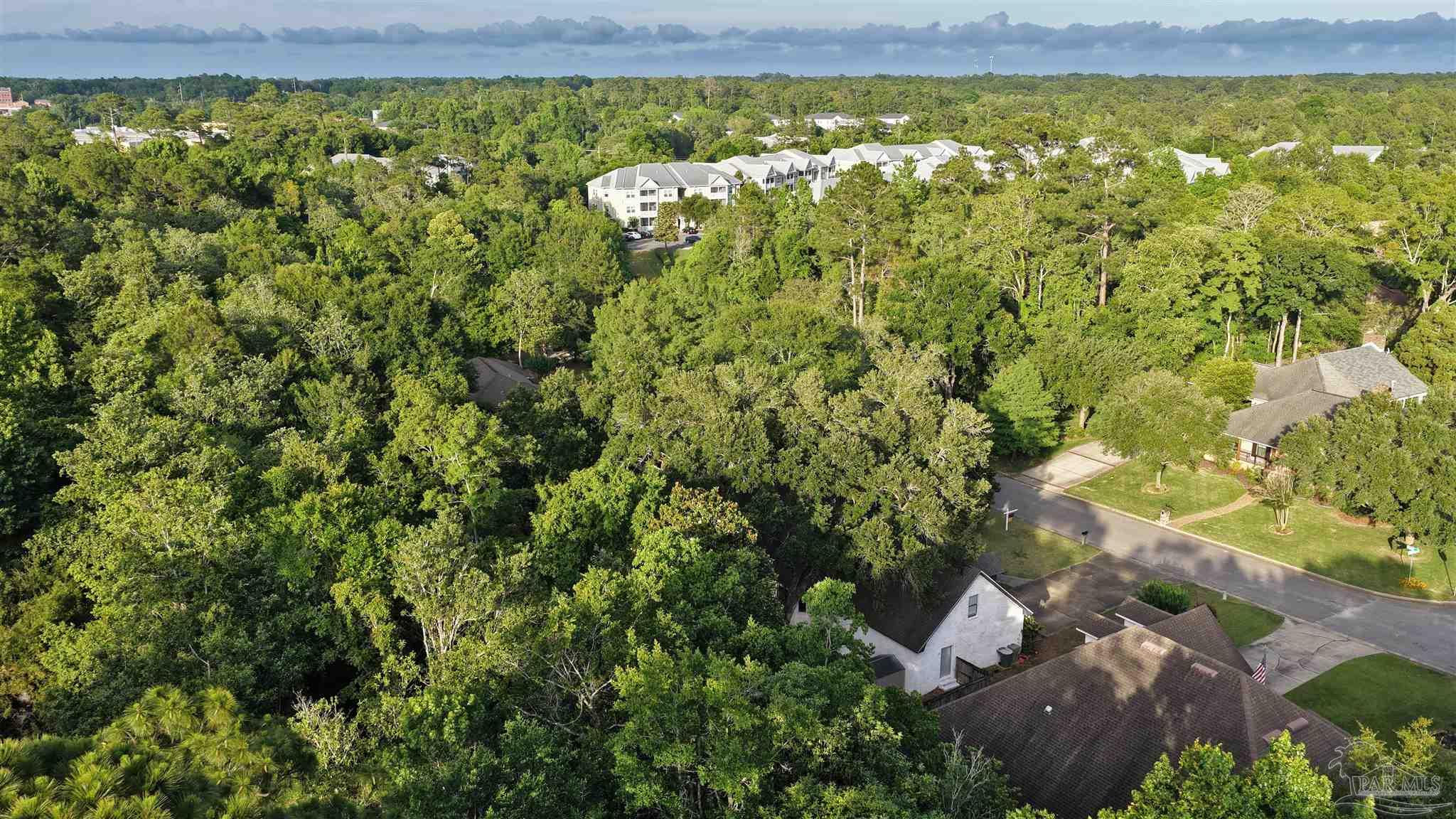 9012 Woodrun Road Pensacola, FL 32514 - Photo 5 of 54