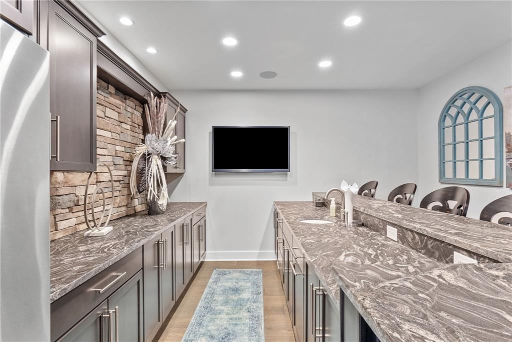 2100 John's Ridge Road Coraopolis, PA 15108 - Photo 41 of 50 Gallery Image 41