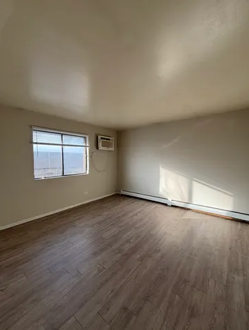 $1,750 | 3068 Bernice Avenue, Unit 3S, Lansing, IL 60438