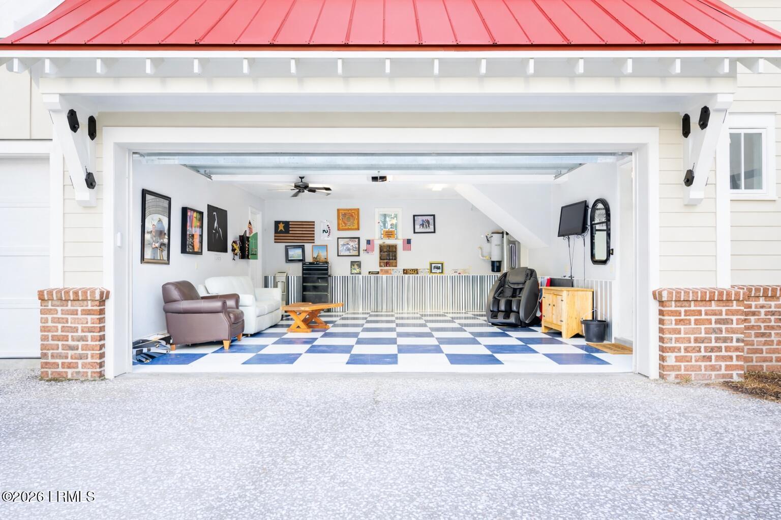 103 Bull Point Drive Seabrook, SC 29940 - Photo 49 of 77 103 Bull Point Drive - Garage